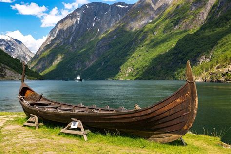 viking tours norway